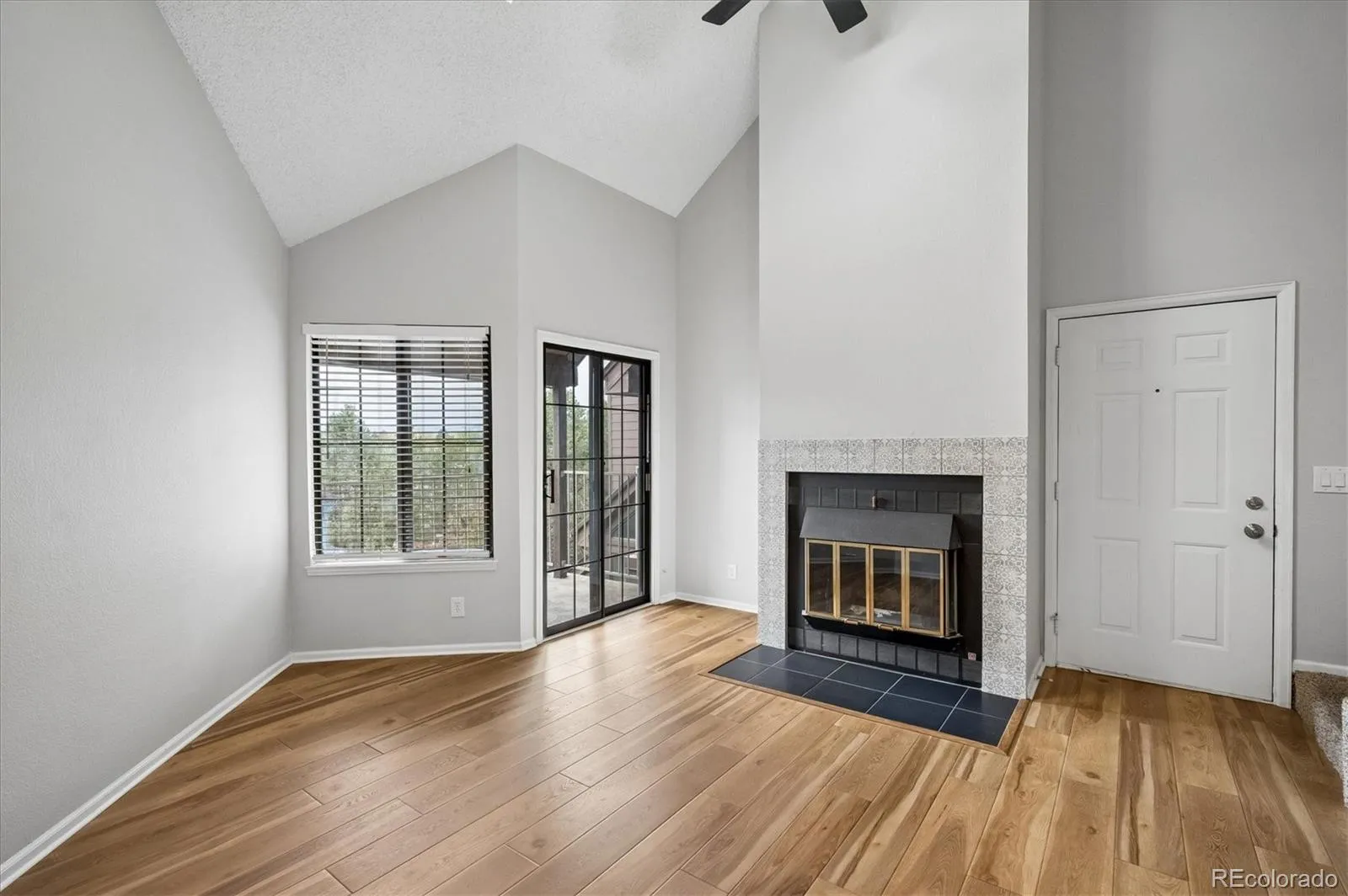 846 S Vance Street #F Lakewood CO 80226 MLS #REC3988208 04162026234020 1600 12
