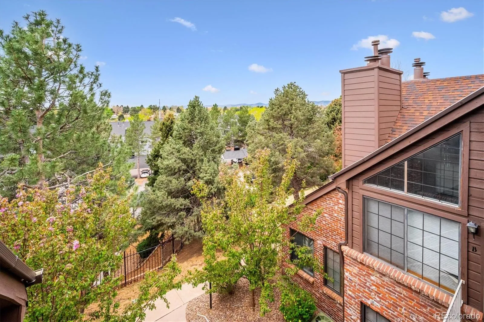 846 S Vance Street #F Lakewood CO 80226 MLS #REC3988208 04162026234020 1600 24
