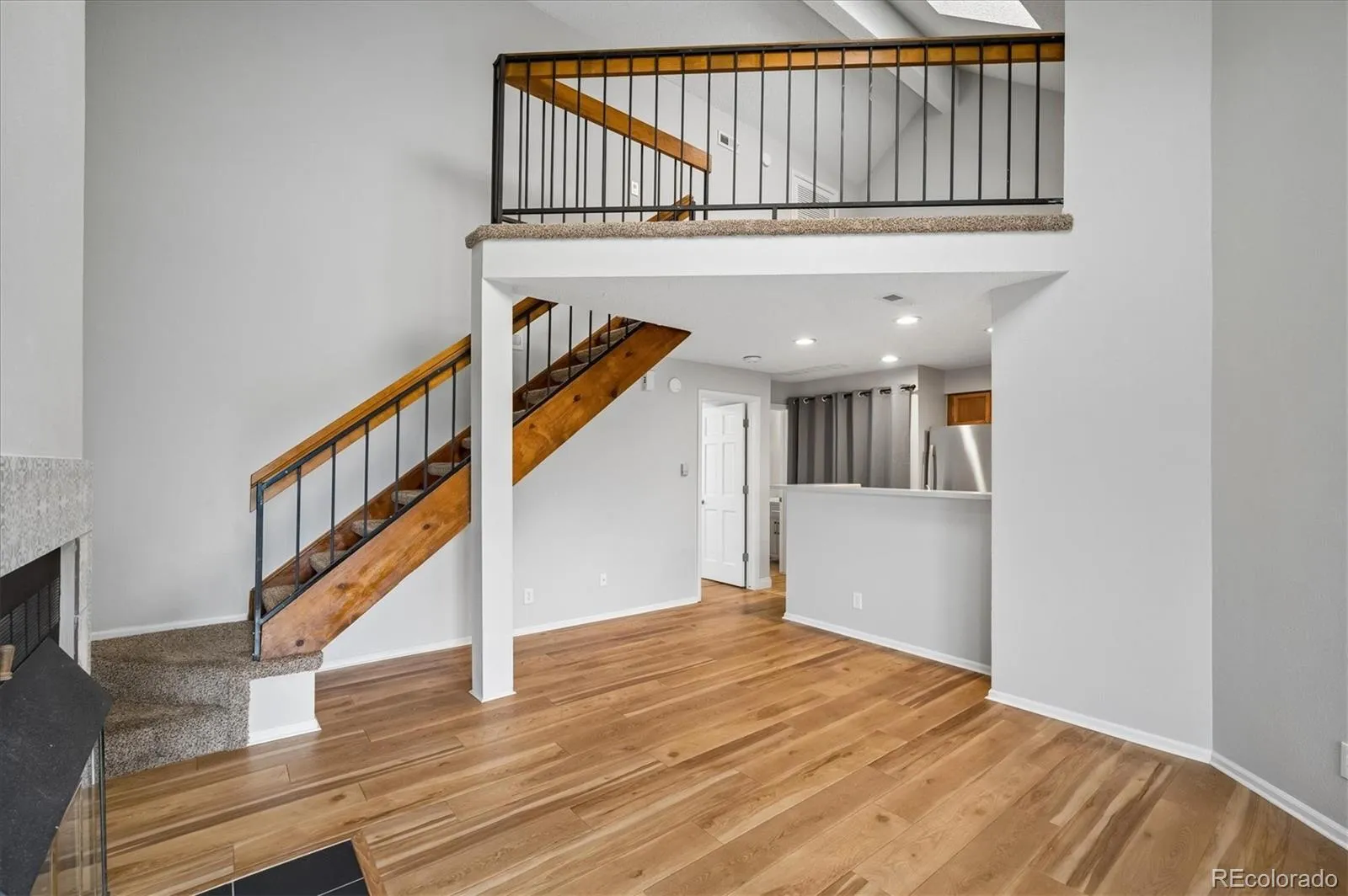 846 S Vance Street #F Lakewood CO 80226 MLS #REC3988208 04162026234020 1600 4