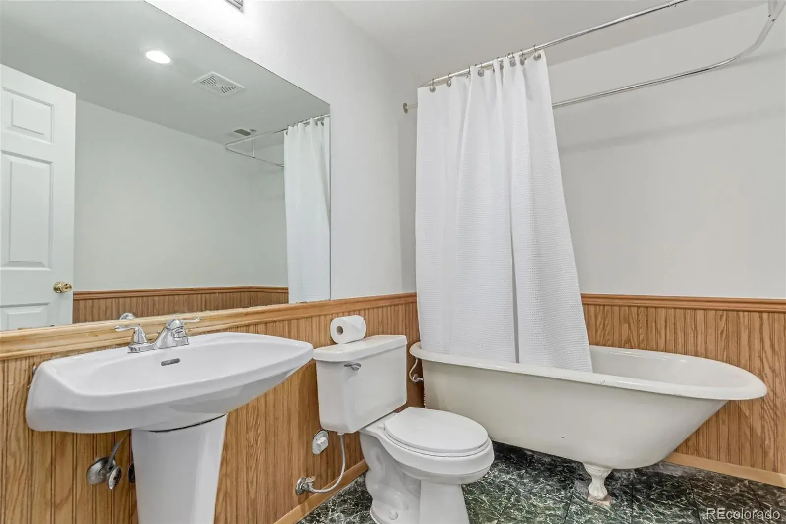 04252025053837 1600 21