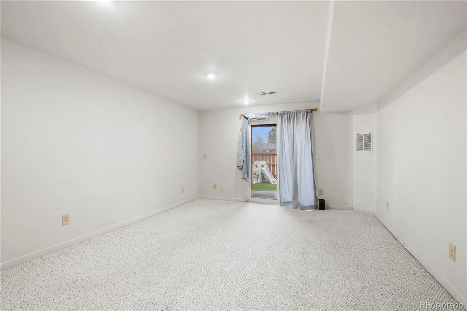 1242 S Idalia Street Aurora CO 80017 | MLS #REC3990927 04302026022633 1600 21