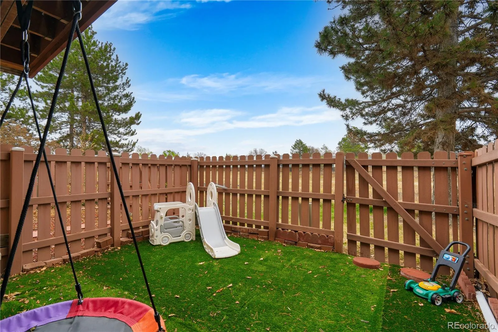 1242 S Idalia Street Aurora CO 80017 | MLS #REC3990927 04302026022633 1600 23