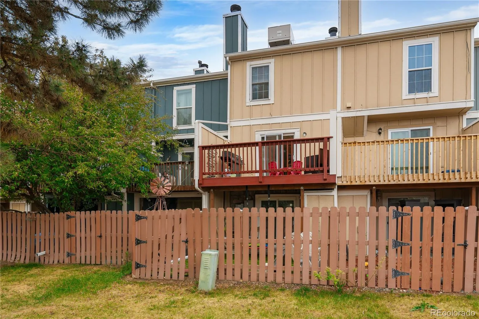 1242 S Idalia Street Aurora CO 80017 | MLS #REC3990927 04302026022633 1600 25