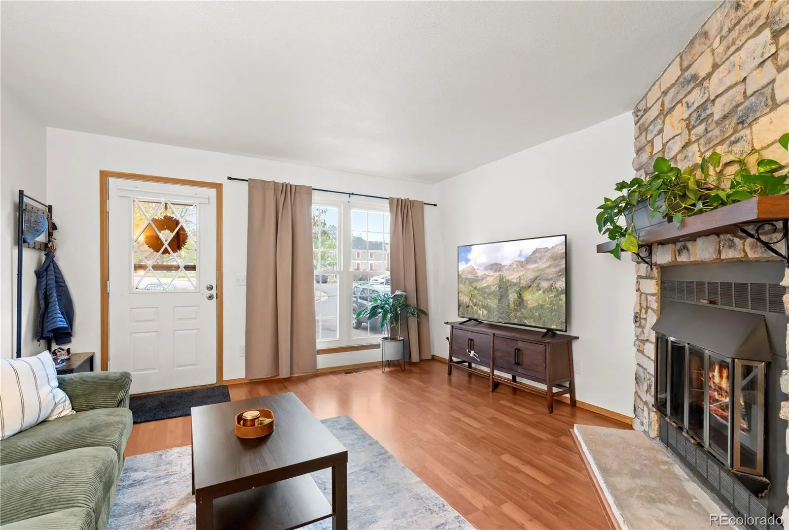 1242 S Idalia Street Aurora CO 80017 | MLS #REC3990927 04302026022633 1600 3