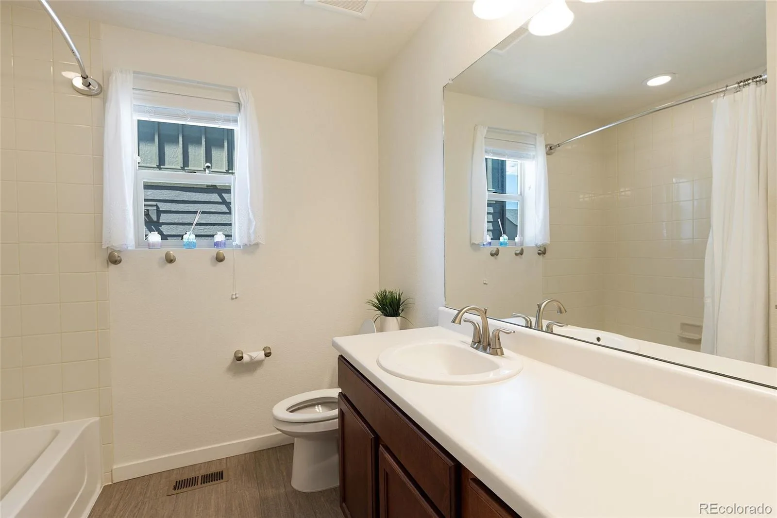 19109 E 54th Place Denver CO 80249 | MLS #REC3993047 09222026164351 1600 16