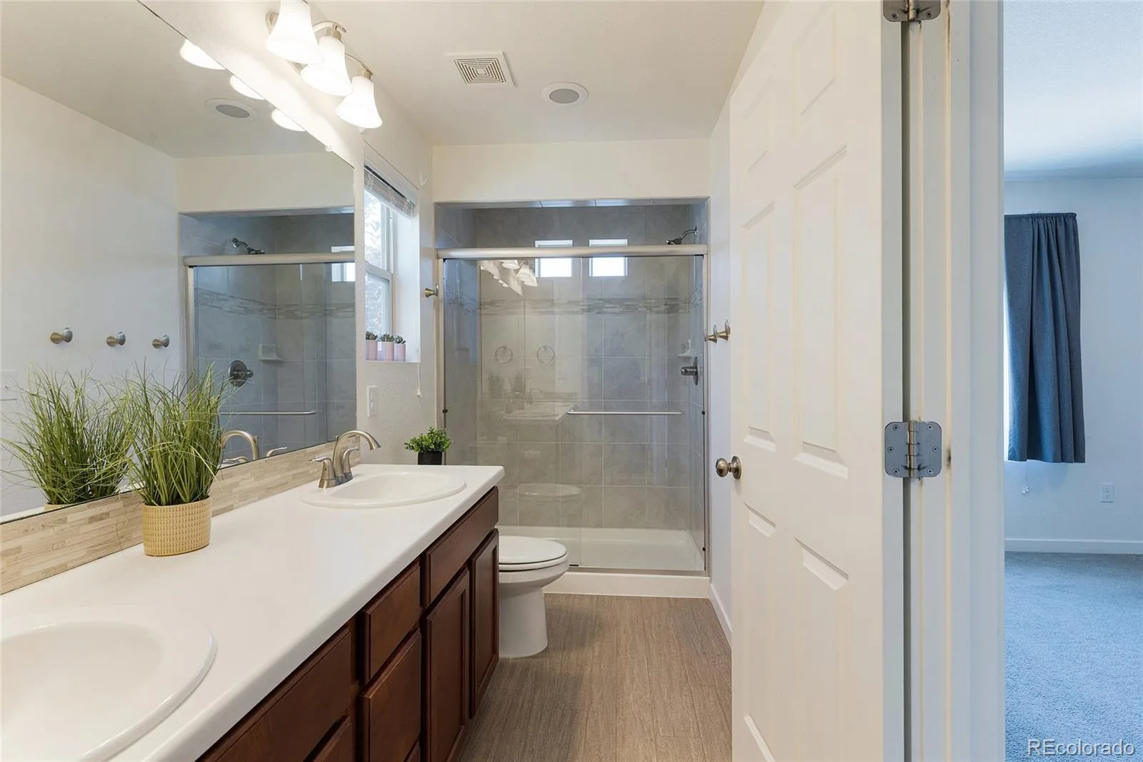 19109 E 54th Place Denver CO 80249 | MLS #REC3993047 09222026164351 1600 20