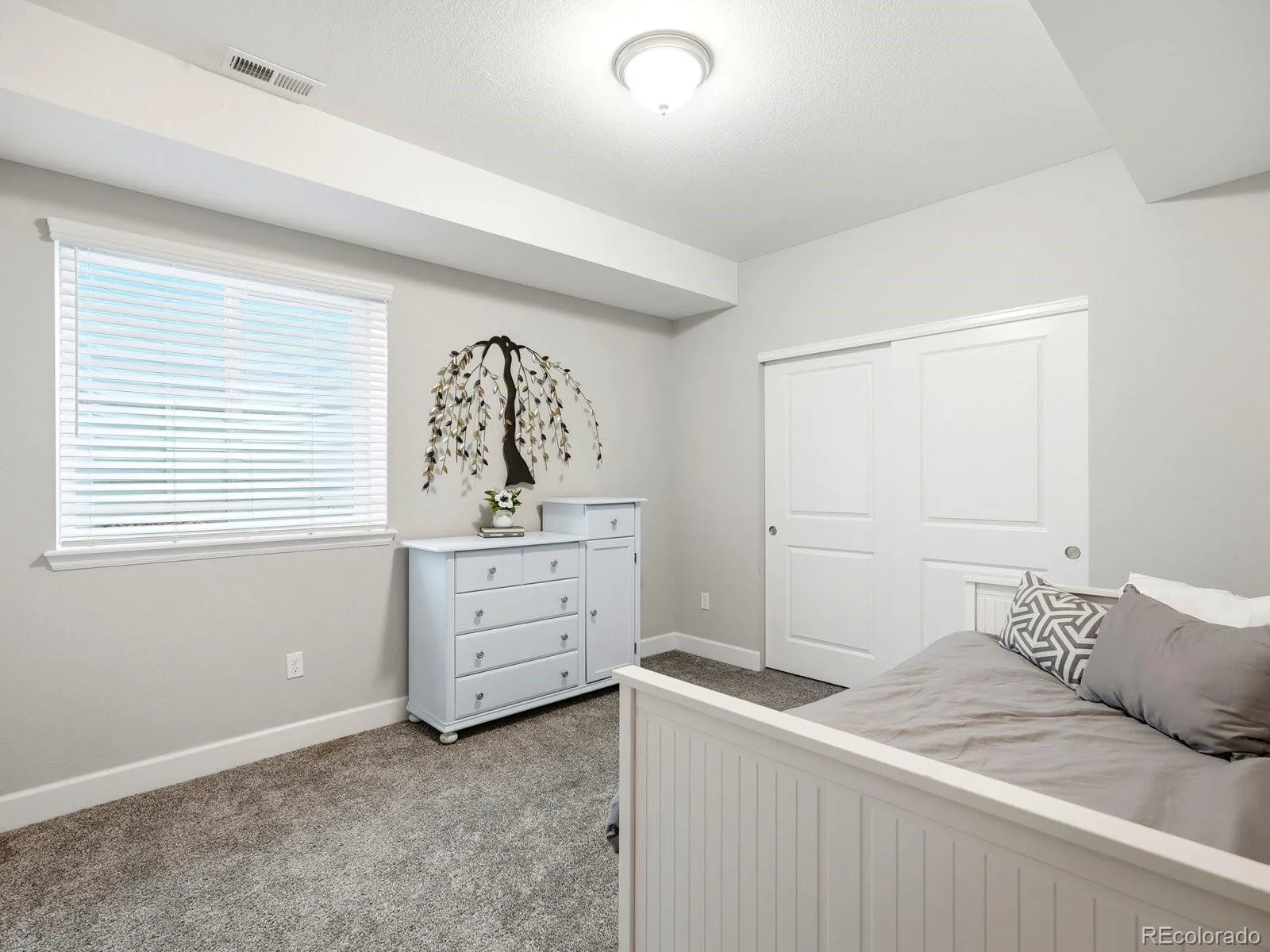 22617 E Tufts Avenue Aurora CO 80015 MLS #REC3994762 05182026174837 1600 30