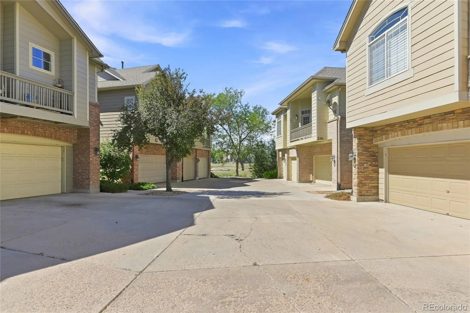 221 Granby Way #A Aurora CO 80011 | MLS #REC3998925 09222026150045 1600 2