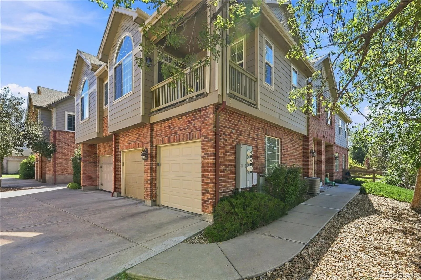 221 Granby Way #A Aurora CO 80011 | MLS #REC3998925 09222026150045 1600 3