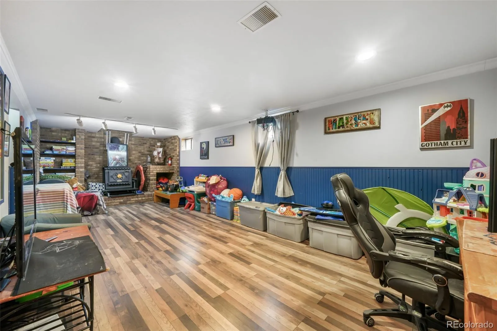 04092026010832 1600 30