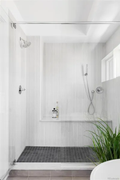 04182026002615 800 22