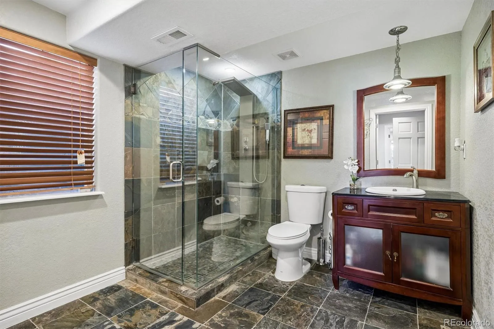 1317 W 111th Avenue Northglenn CO 80234 MLS #REC4009177 05122026225506 1600 27