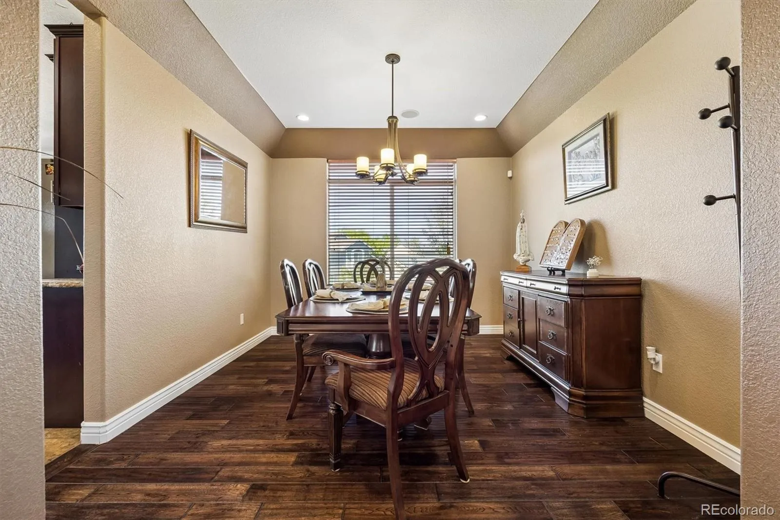 1317 W 111th Avenue Northglenn CO 80234 MLS #REC4009177 05122026225506 1600 8