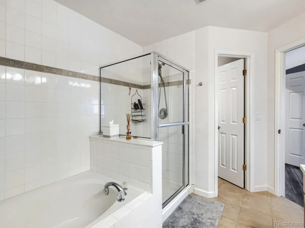 4590 S Auckland Court Aurora CO 80015 | MLS #REC4009349 08142026184945 1200 15