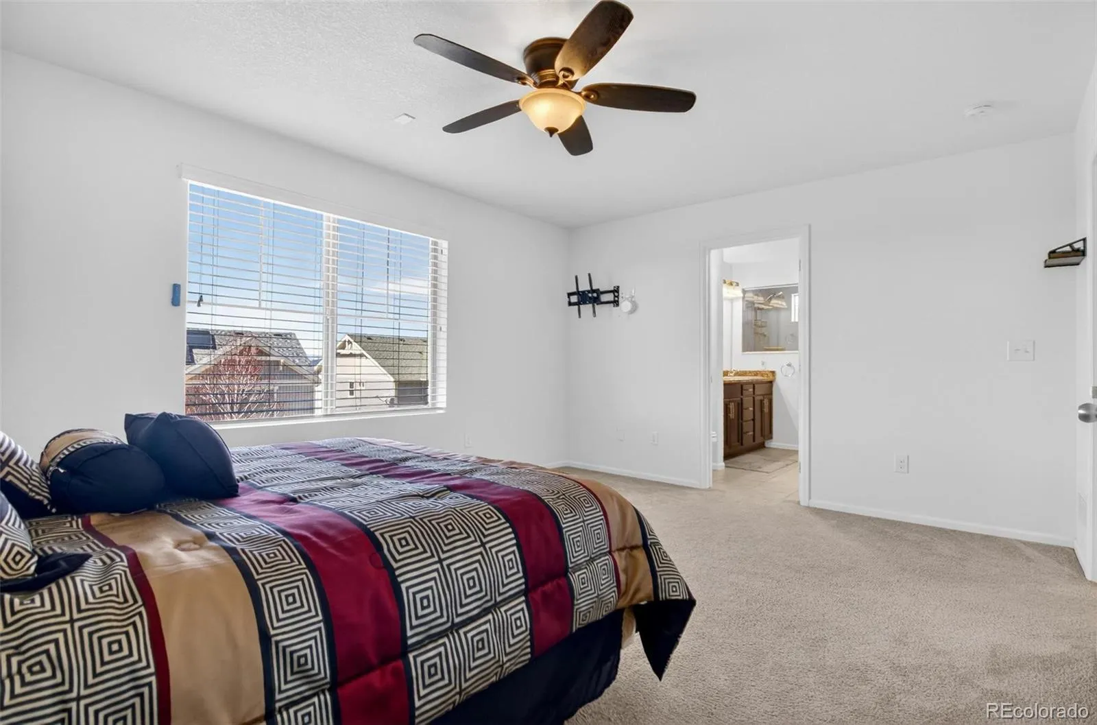 5557 Danube Street Denver CO 80249 MLS #REC4009845 04192026151813 1600 12