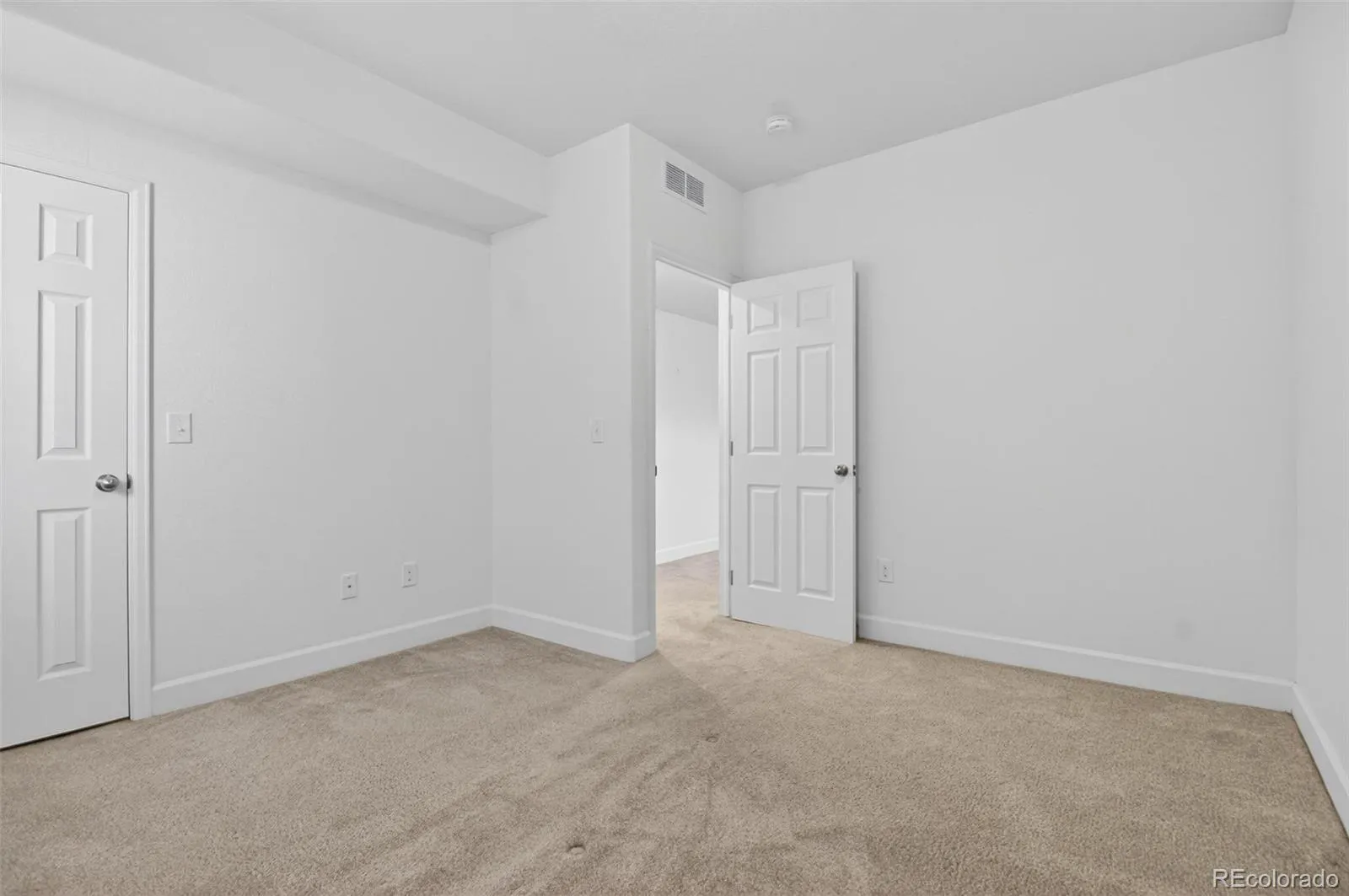5557 Danube Street Denver CO 80249 MLS #REC4009845 04192026151813 1600 24