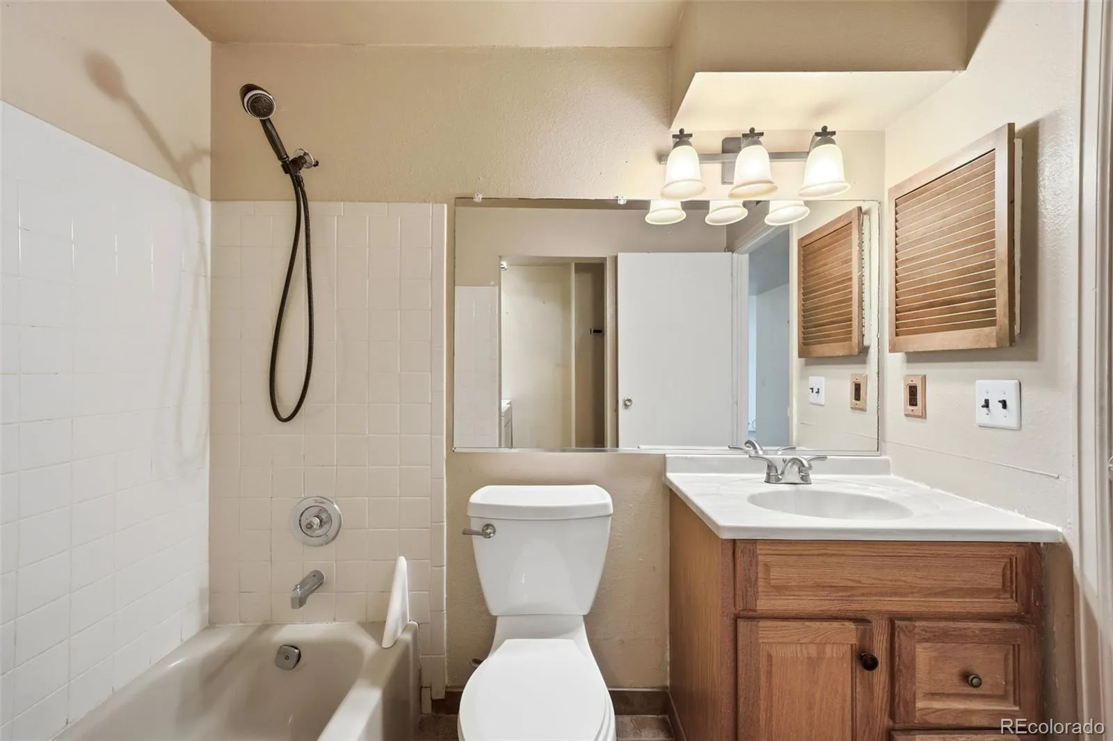 907 S Yampa Street #208 Aurora CO 80017 | MLS #REC4009866 08112026153605 1600 16