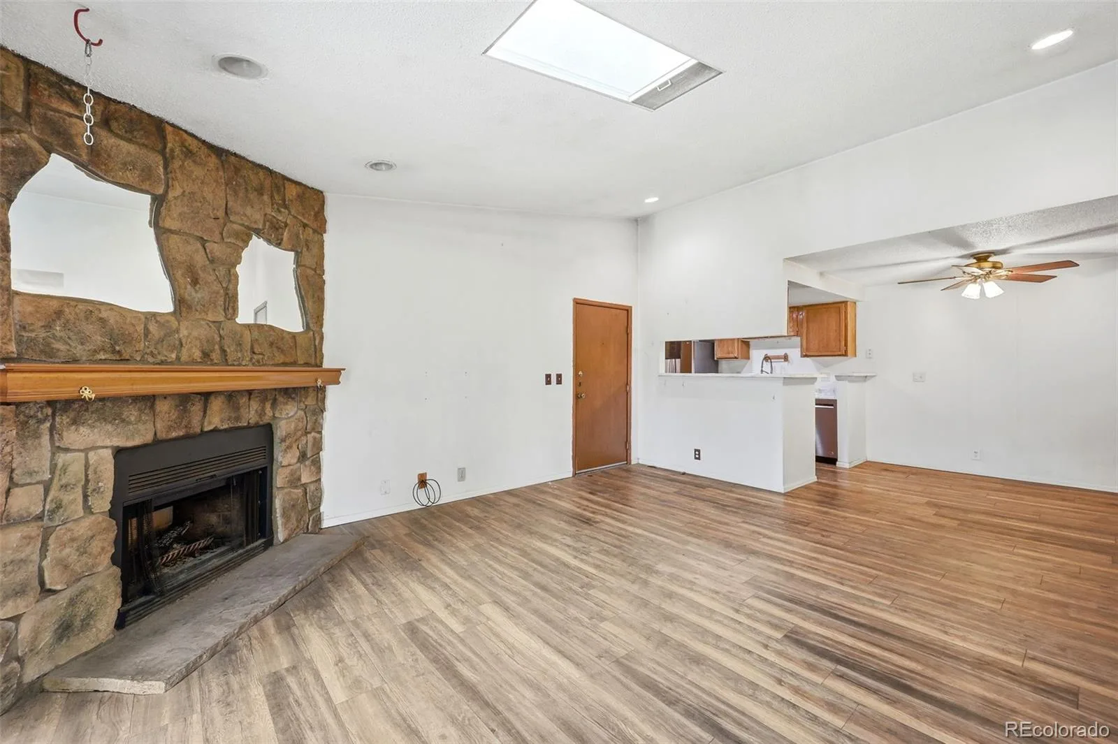 907 S Yampa Street #208 Aurora CO 80017 | MLS #REC4009866 08112026153605 1600 3