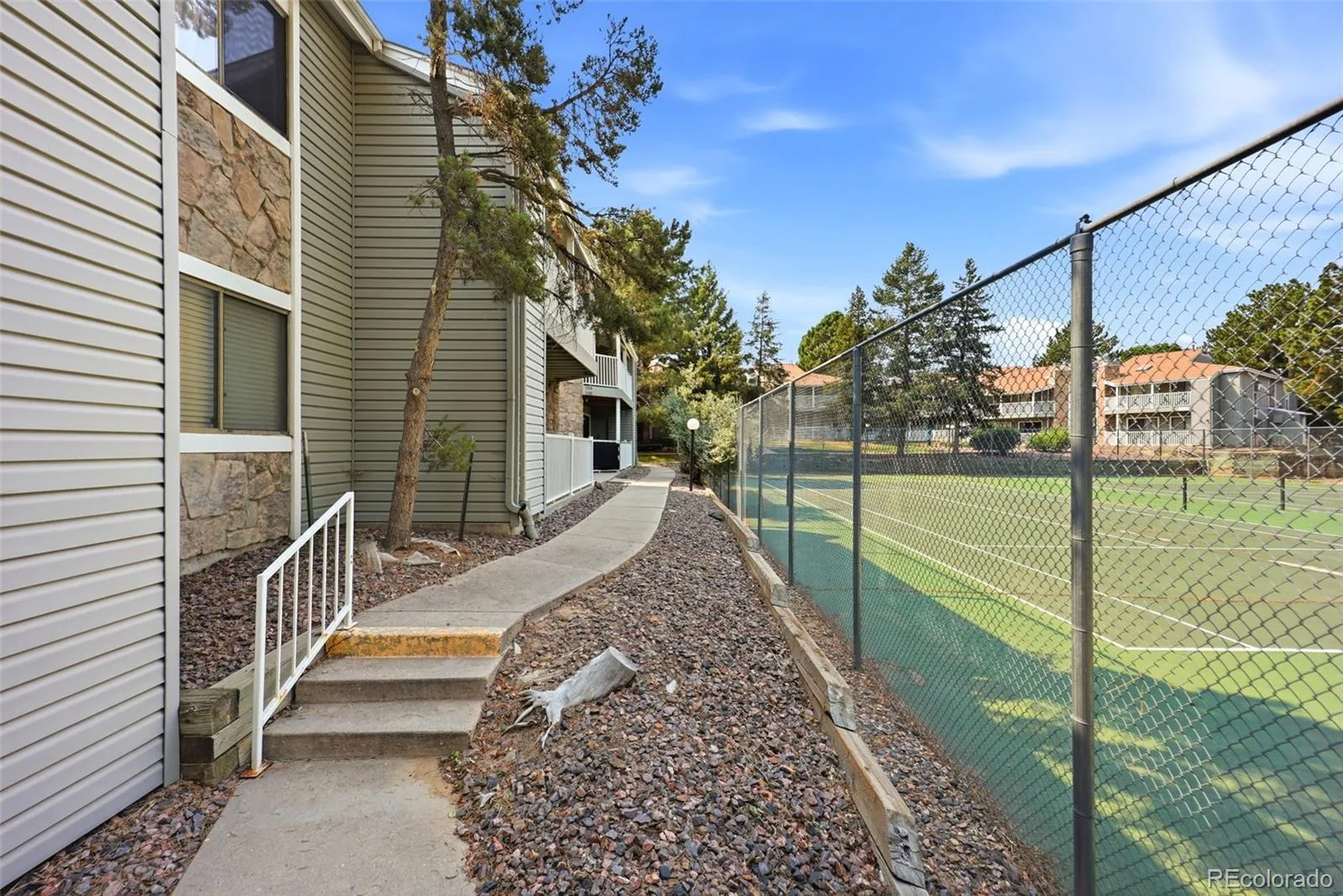 907 S Yampa Street #208 Aurora CO 80017 | MLS #REC4009866 08112026153605 1600 32