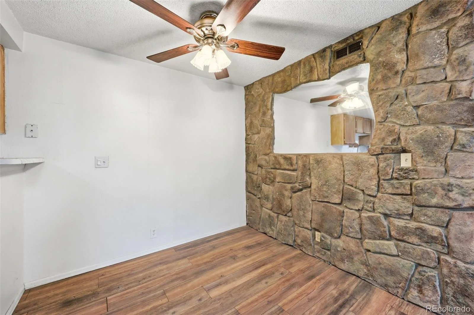 907 S Yampa Street #208 Aurora CO 80017 | MLS #REC4009866 08112026153605 1600 6