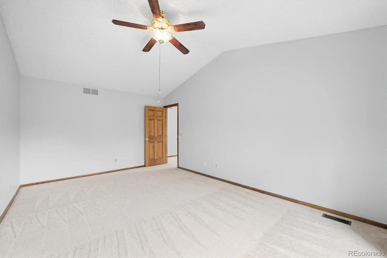 2454 S Sedalia Circle Aurora CO 80013 | MLS #REC4010477 09252026121356 1600 31