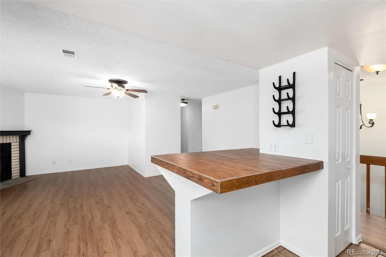 12513 E Pacific Circle #D Aurora CO 80014 MLS #REC4011430 05202026231923 1600 12