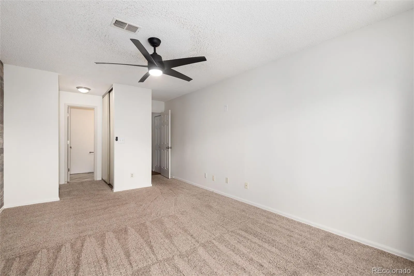 12513 E Pacific Circle #D Aurora CO 80014 MLS #REC4011430 05202026231923 1600 22