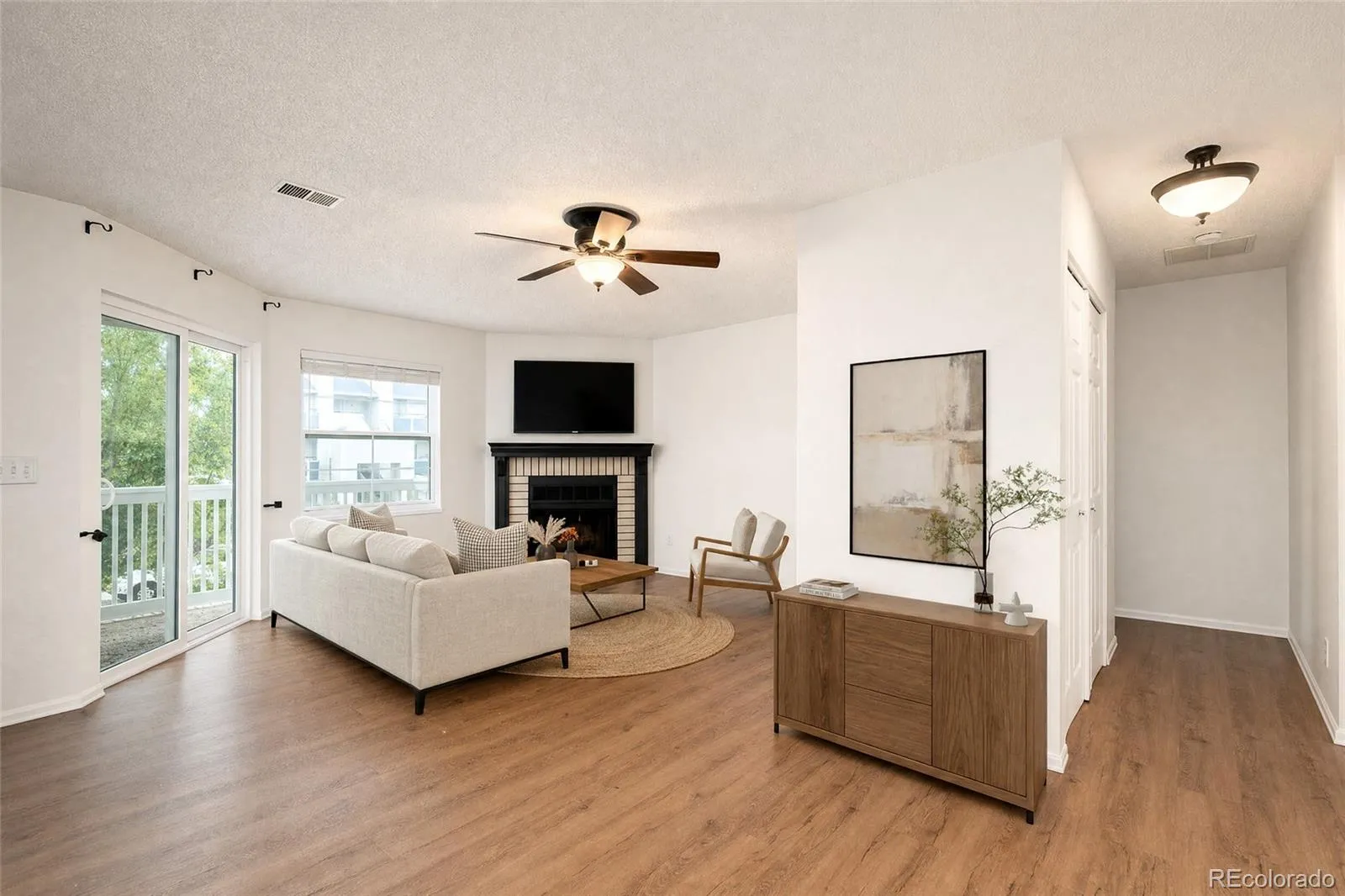 12513 E Pacific Circle #D Aurora CO 80014 MLS #REC4011430 05202026231923 1600 9