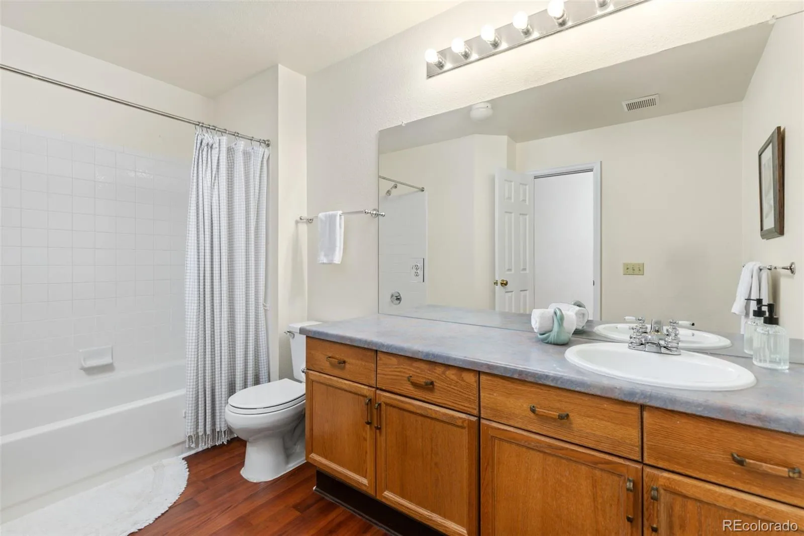 4056 S Abilene Circle #A Aurora CO 80014 | MLS #REC4012330 08182026030253 1600 23