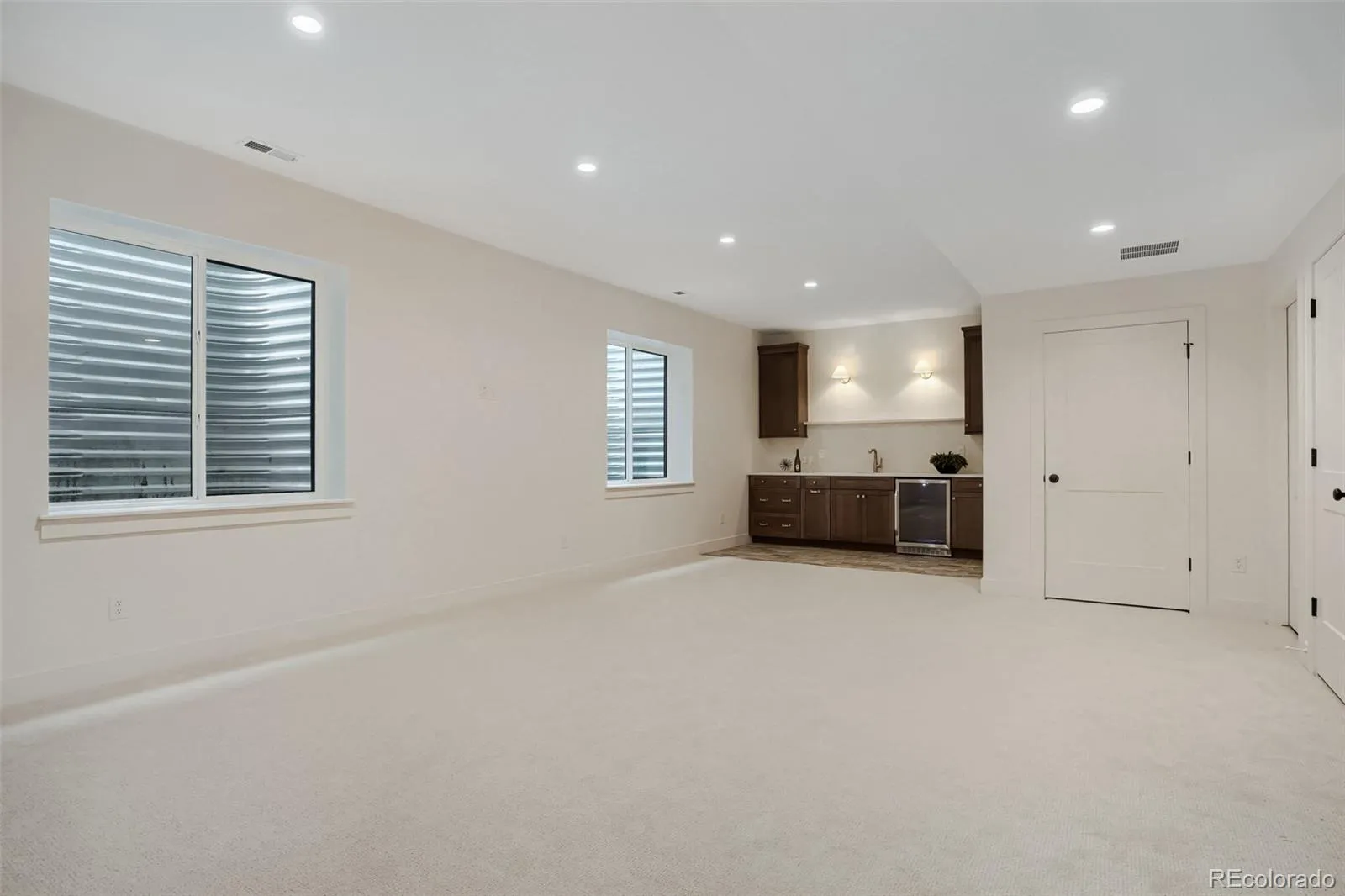 04032026215503 1600 15