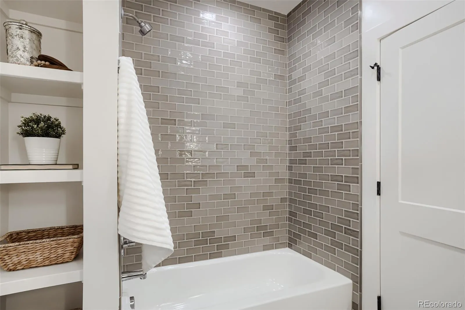 04032026215503 1600 17