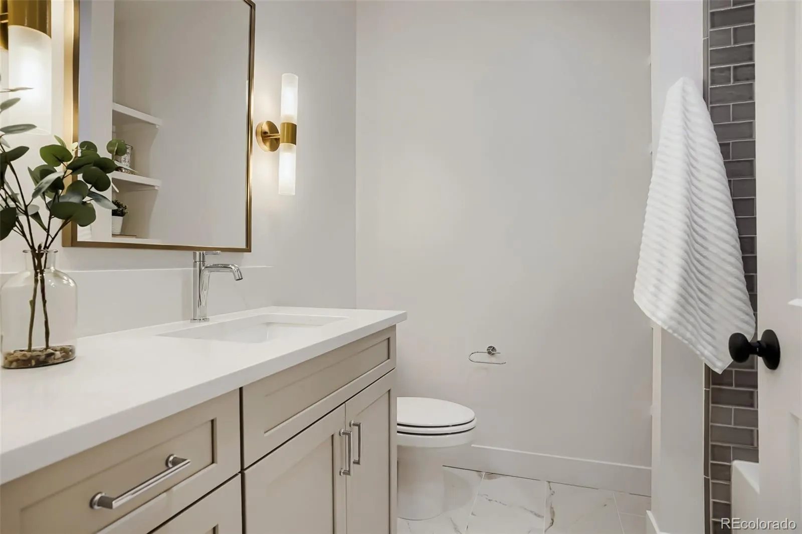 04032026215503 1600 18