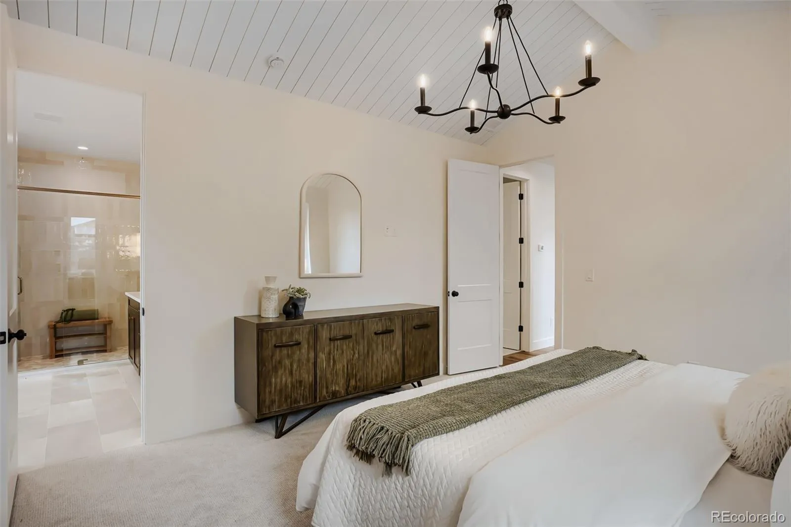 04032026215503 1600 8