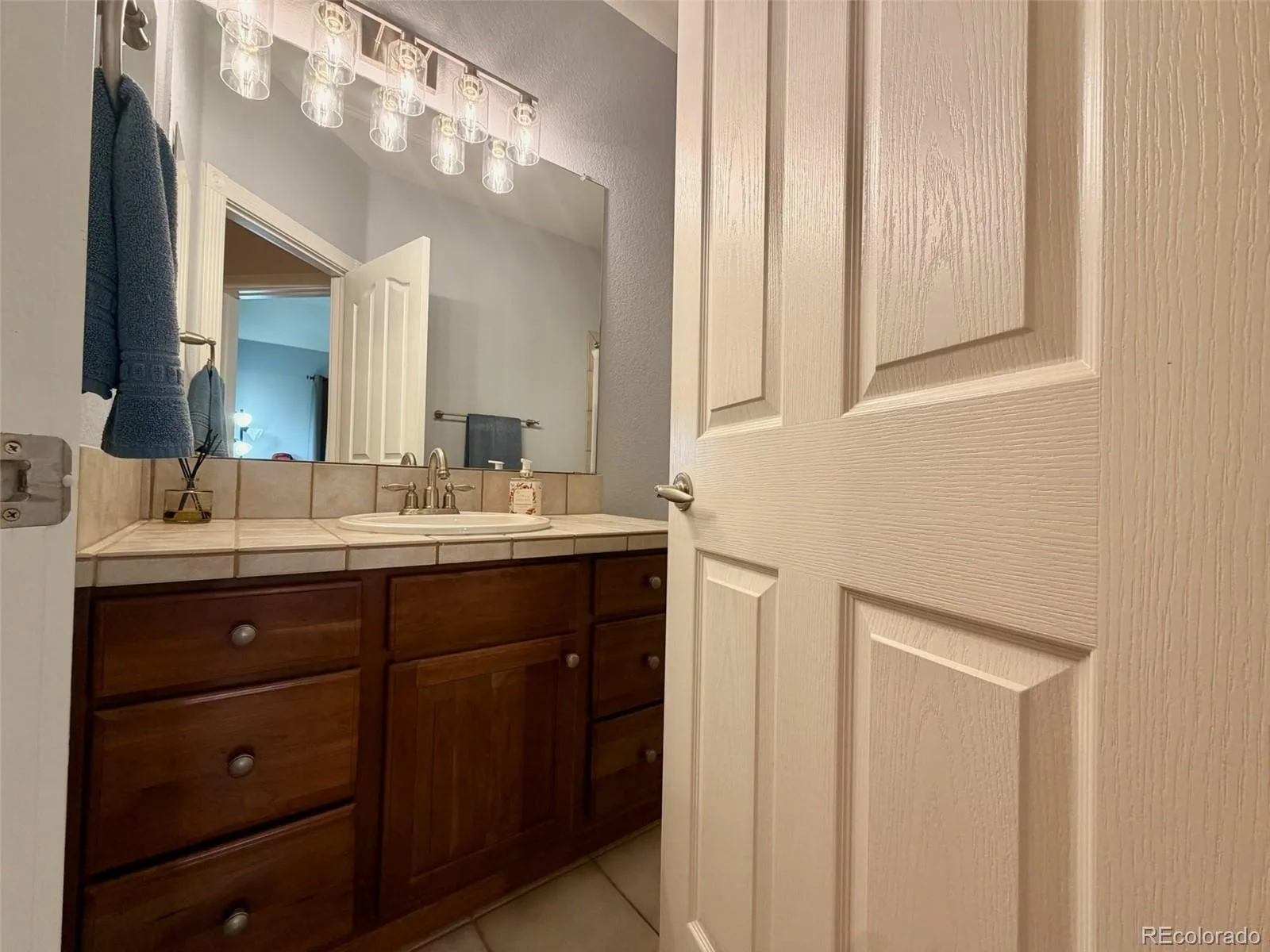 26804 E Mineral Drive Aurora CO 80016 MLS #REC4013667 06262026195918 1600 24