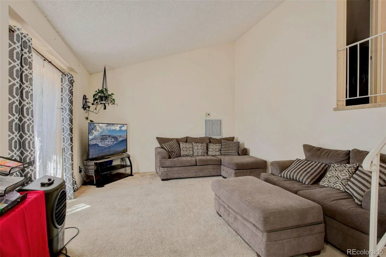 4684 Chandler Court Denver CO 80239 | MLS #REC4014308 06262026044421 1600 17