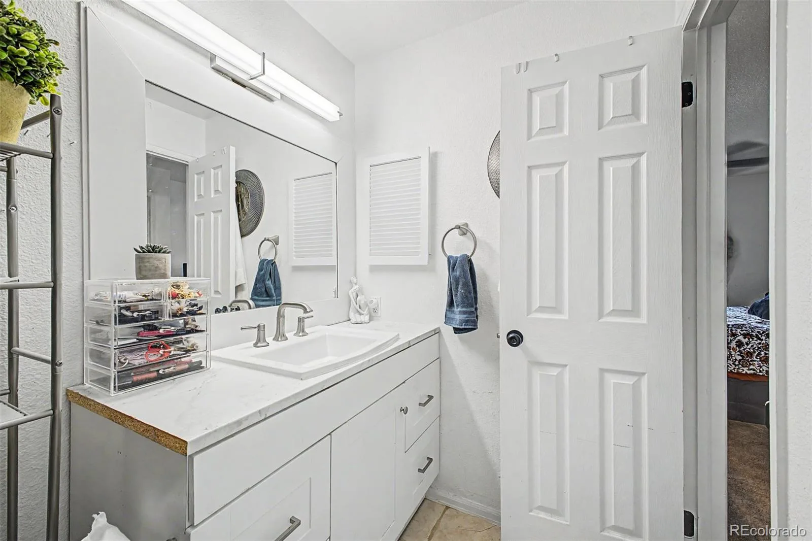 14806 E 2nd Avenue #308G Aurora CO 80011 | MLS #REC4015107 10062026204942 1600 20