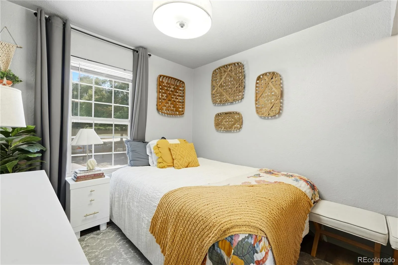 702 S Eagle Street Aurora CO 80012 MLS #REC4015490 06182026185907 1600 14