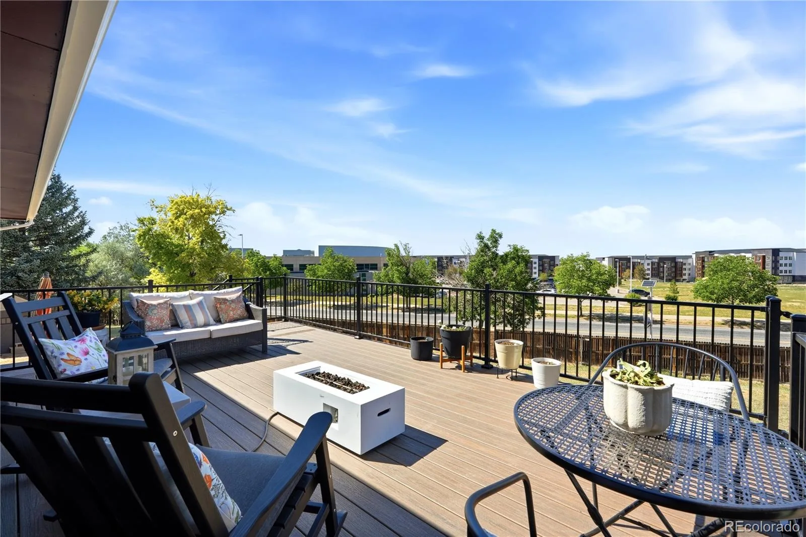 702 S Eagle Street Aurora CO 80012 MLS #REC4015490 06182026185907 1600 31