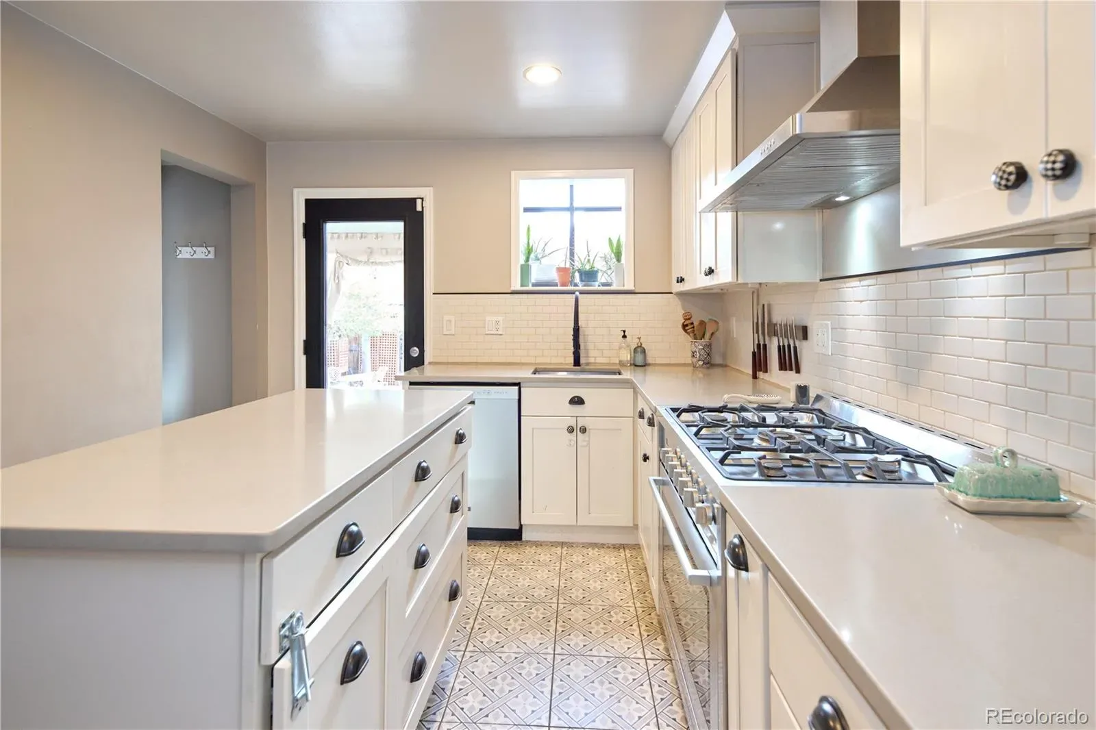 03202026003124 1600 16