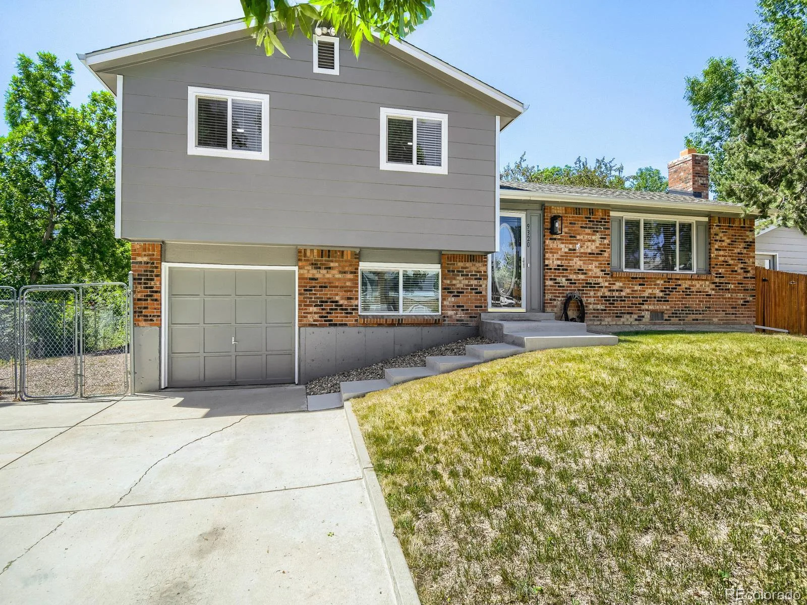 9320 W Burgundy Avenue Littleton CO 80123 | MLS #REC4017586 08052026181334 1600 3