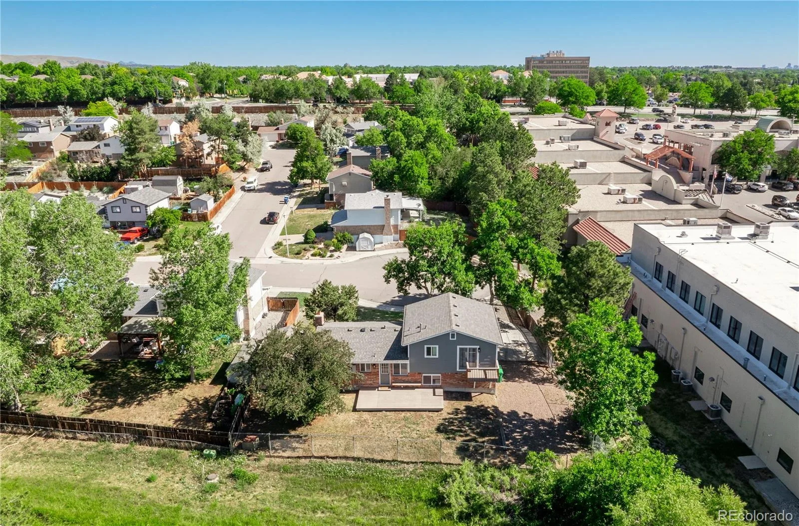 9320 W Burgundy Avenue Littleton CO 80123 | MLS #REC4017586 08052026181334 1600 31