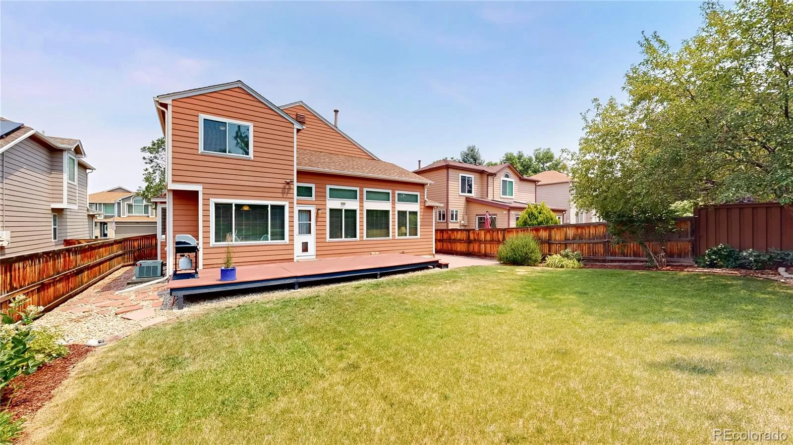 820 Redwood Court Littleton CO 80126 | MLS #REC4019328 07102026003837 1600 36