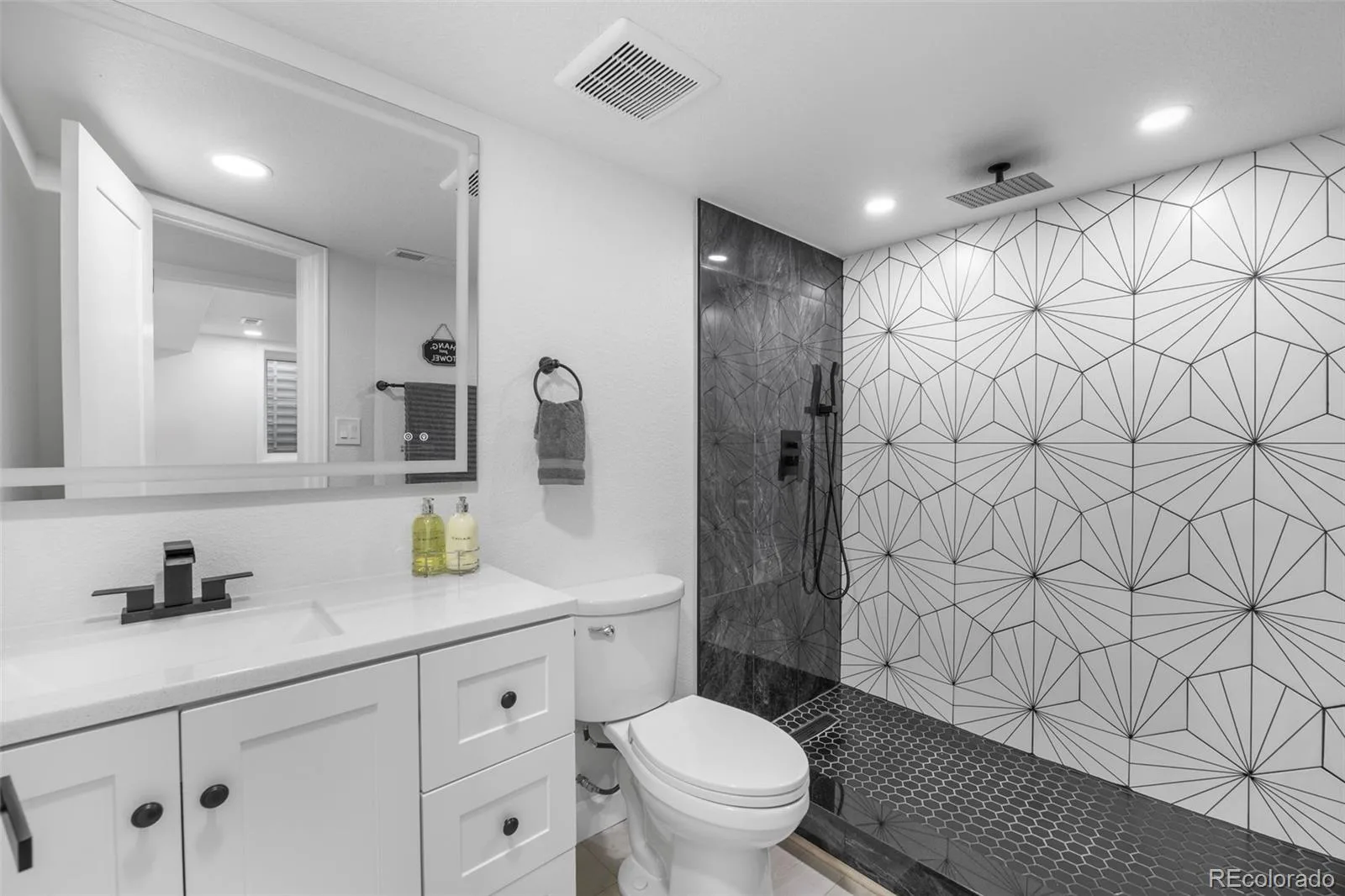 2131 W Gill Place Denver CO 80223 | MLS #REC4019494 07312026231704 1600 34