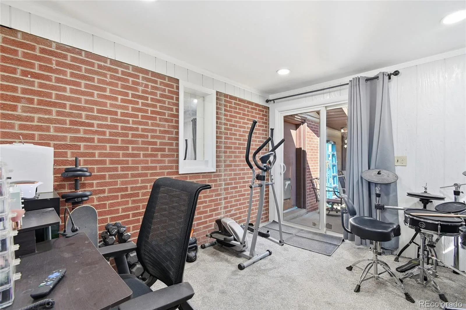 03132026054425 1600 24