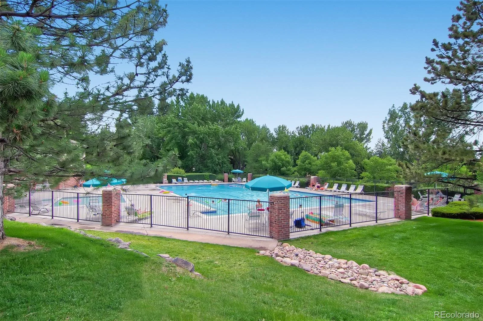 2902 W Long Circle #B Littleton CO 80120 | MLS #REC4026191 07172026201834 1600 29