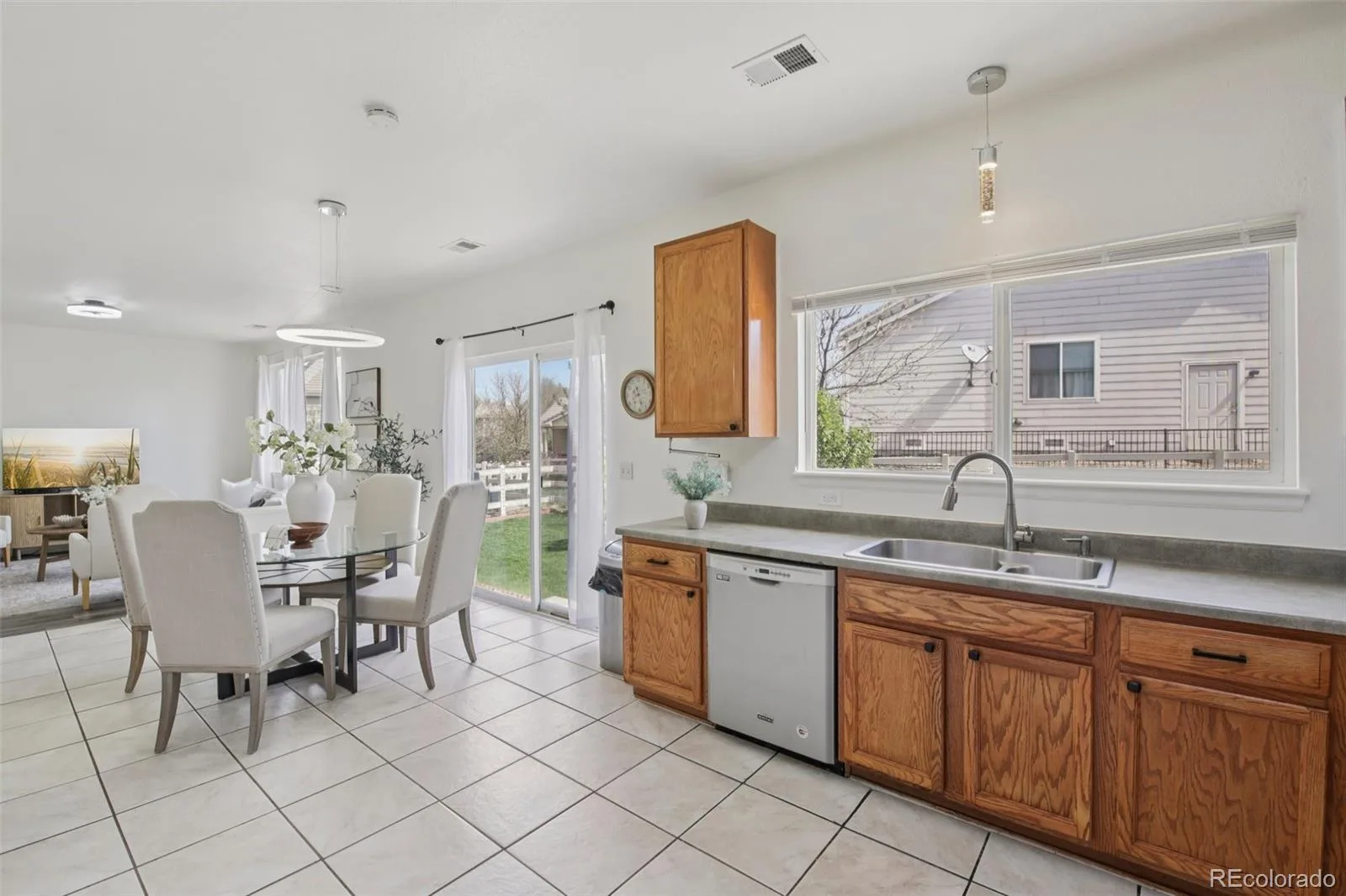14883 E Maple Place Aurora CO 80012 | MLS #REC4026868 09232026065602 1600 12