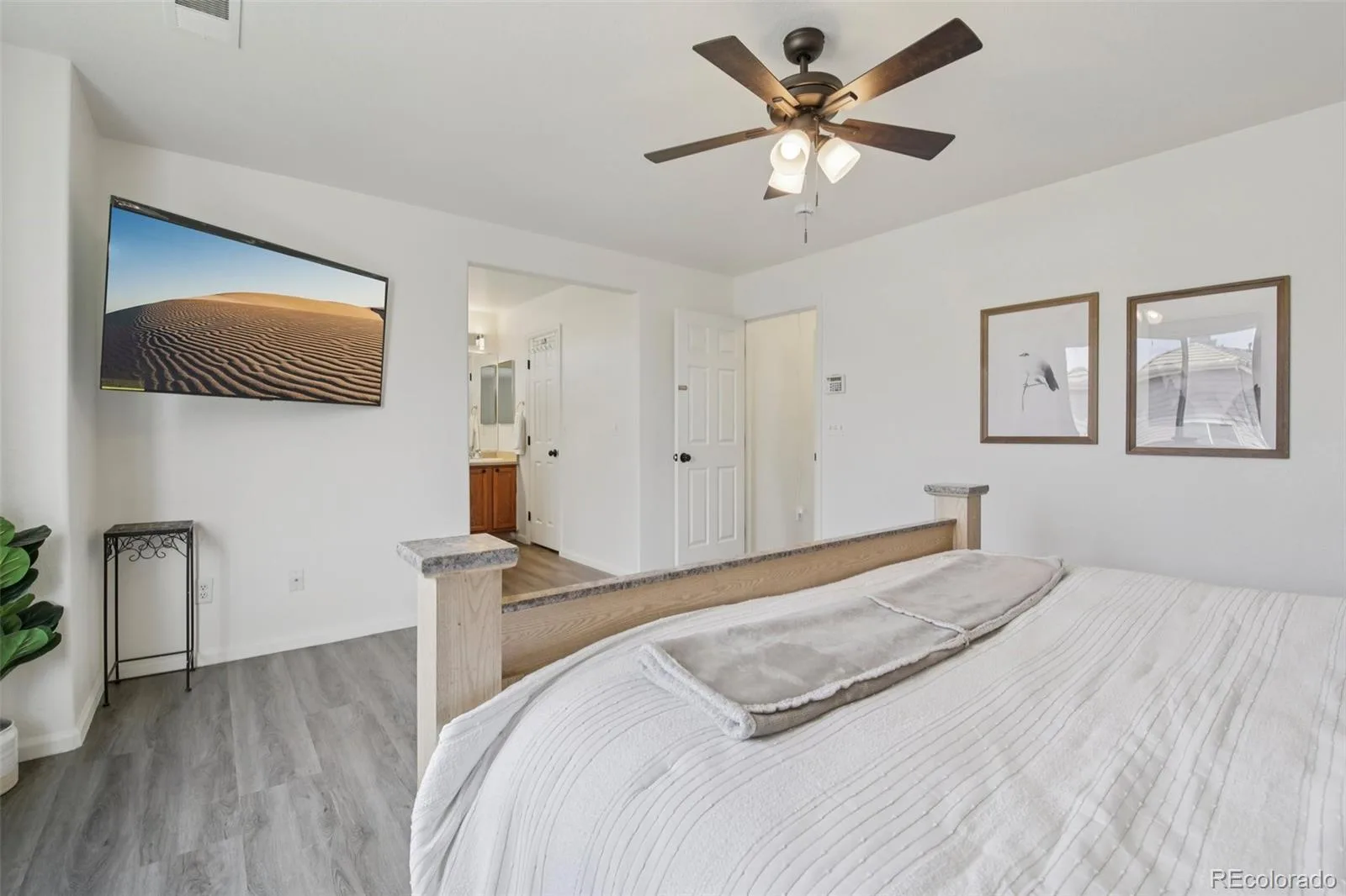 14883 E Maple Place Aurora CO 80012 | MLS #REC4026868 09232026065602 1600 19
