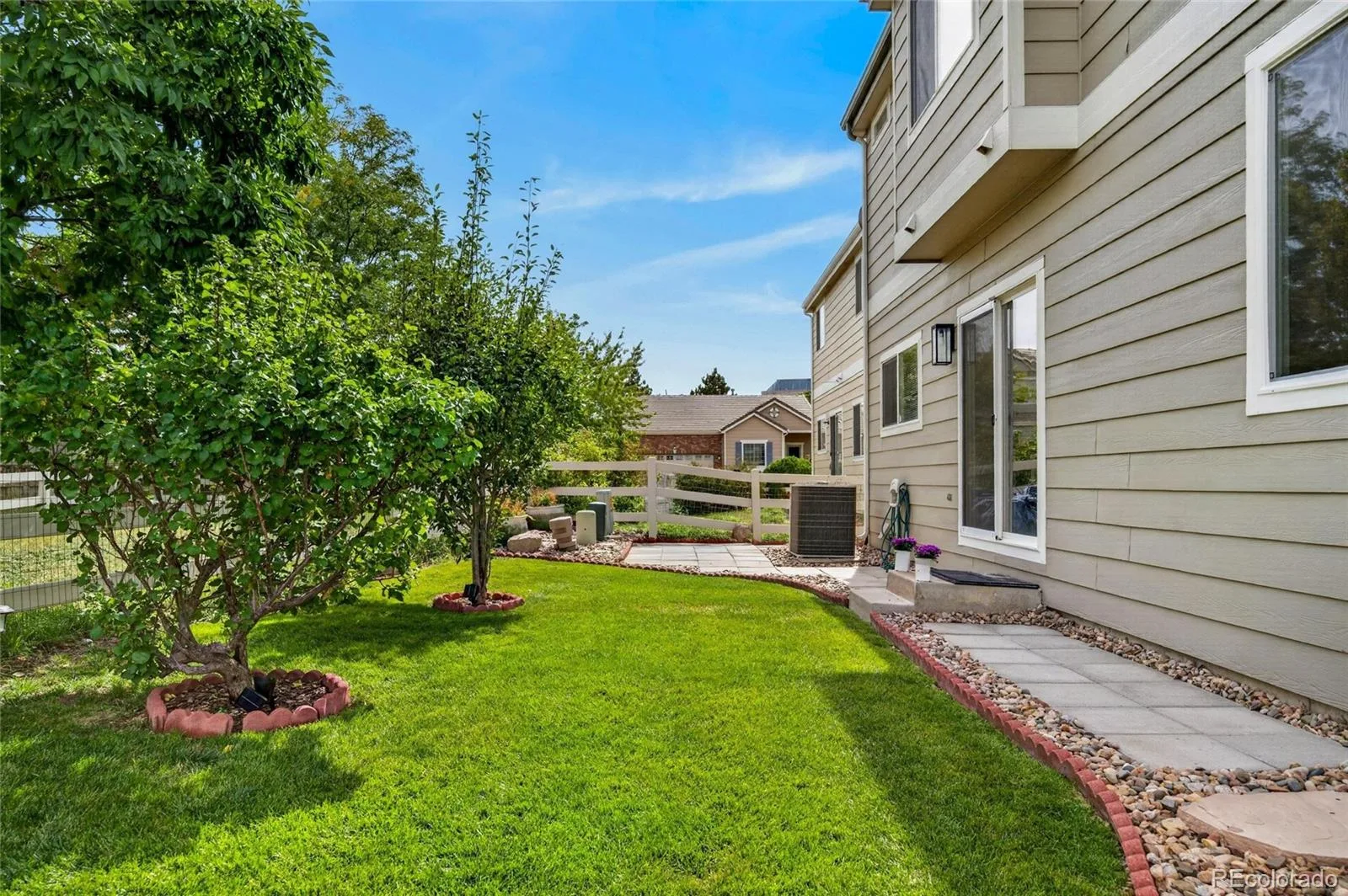 14883 E Maple Place Aurora CO 80012 | MLS #REC4026868 09232026065602 1600 29