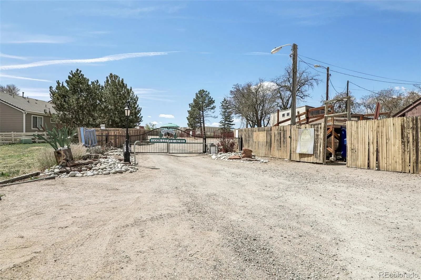 14883 E Maple Place Aurora CO 80012 | MLS #REC4026868 09232026065602 1600 36