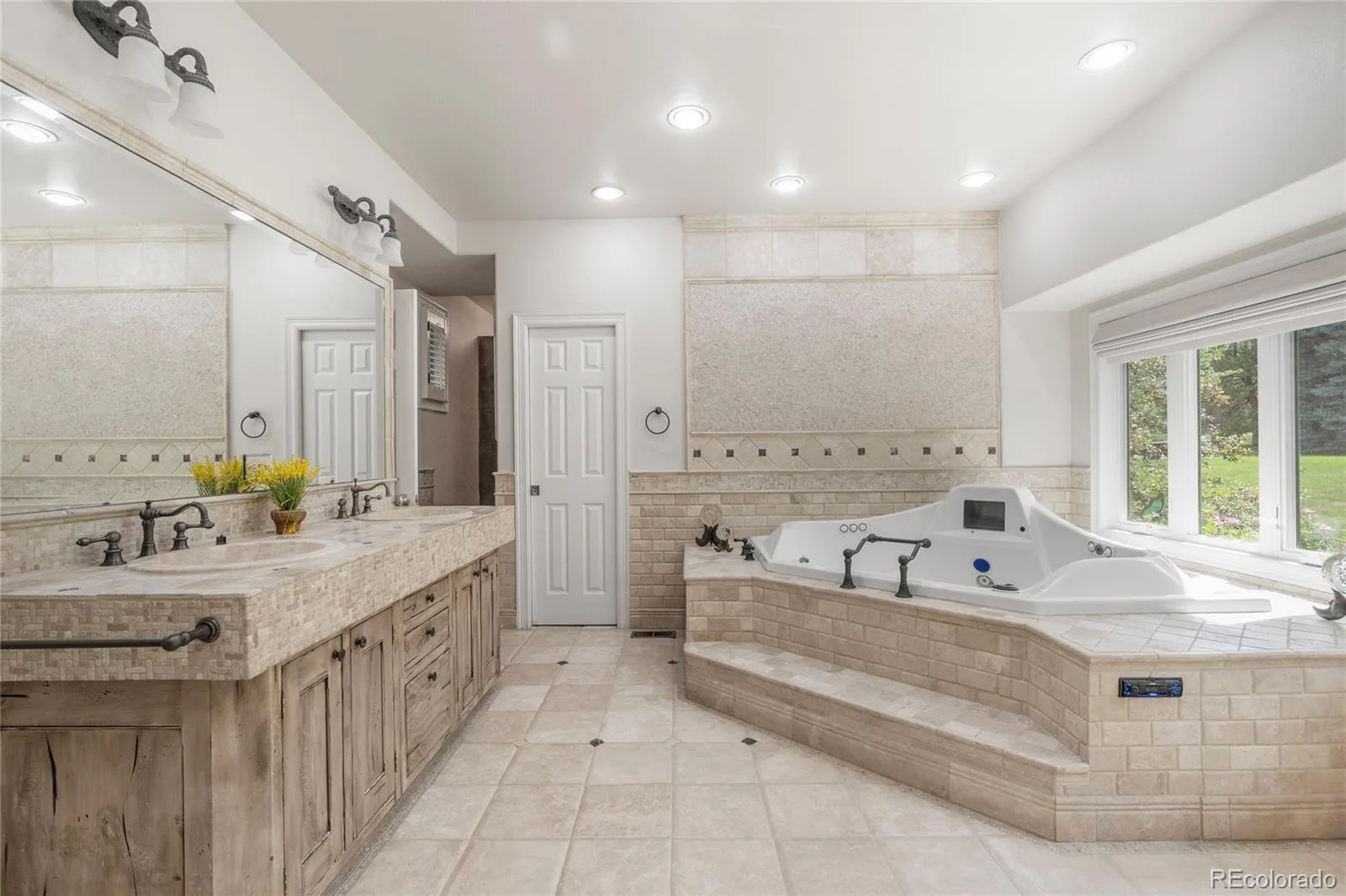 5340 S Race Court Greenwood Village CO 80121 | MLS #REC4027777 07192026212413 1600 30